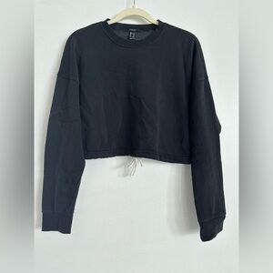 Forever 21 Black Cropped Sweater